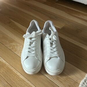 Women’s Steve Madden sneakers - worn 2 times